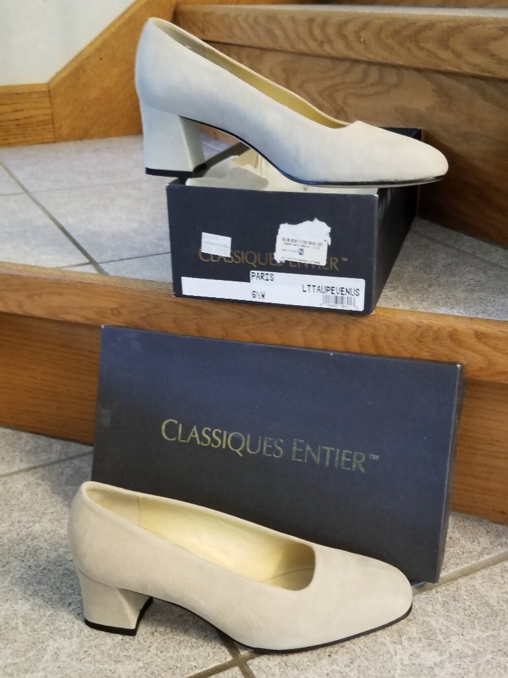 Nordstrom Classiques Entier Beige Block Heel Suede Pumps